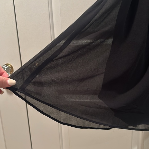Black lined dress with sheer overlay and tie belt New without tags.Size XL - Picture 5 of 10